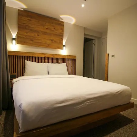 Kaya Saw מלון 5*