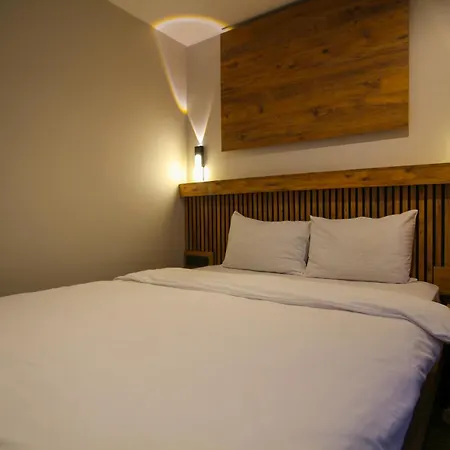 Kaya Hotel Saw