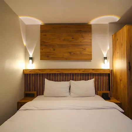Kaya Hotel Saw