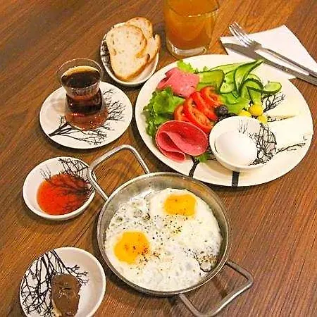 Kaya Saw ホテル イスタンブール
