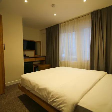 Kaya Saw Hotel Istanboel
