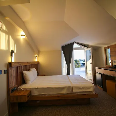 Kaya Saw Ξενοδοχείο